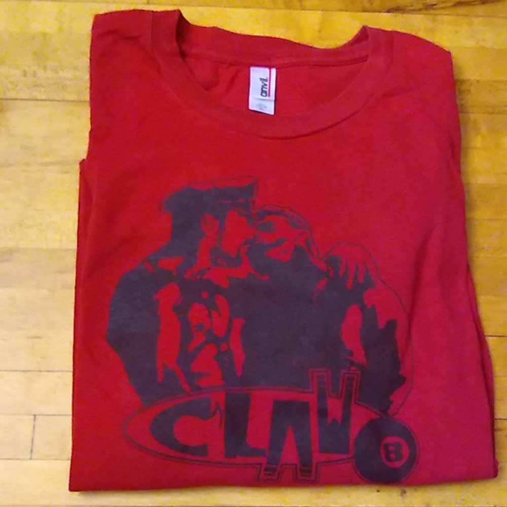 CLAW 8 T-SHIRT